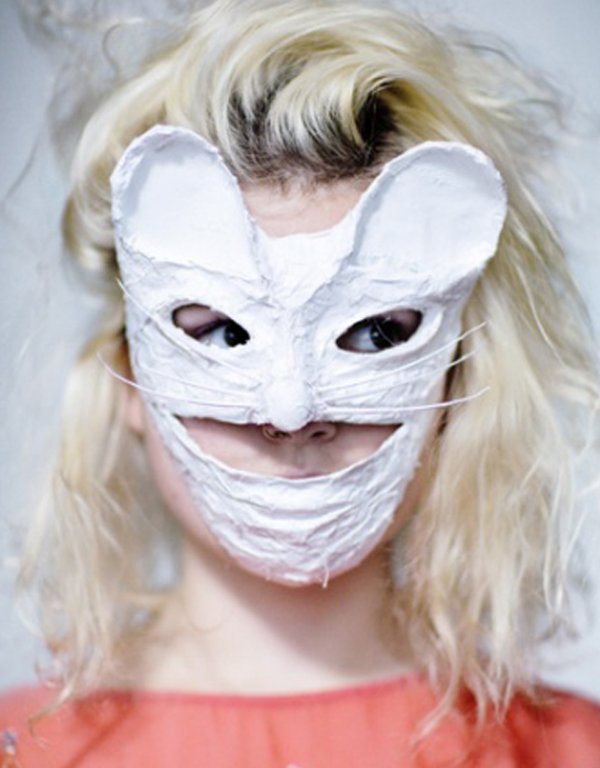 Kamo mask worn by Olivia Bee