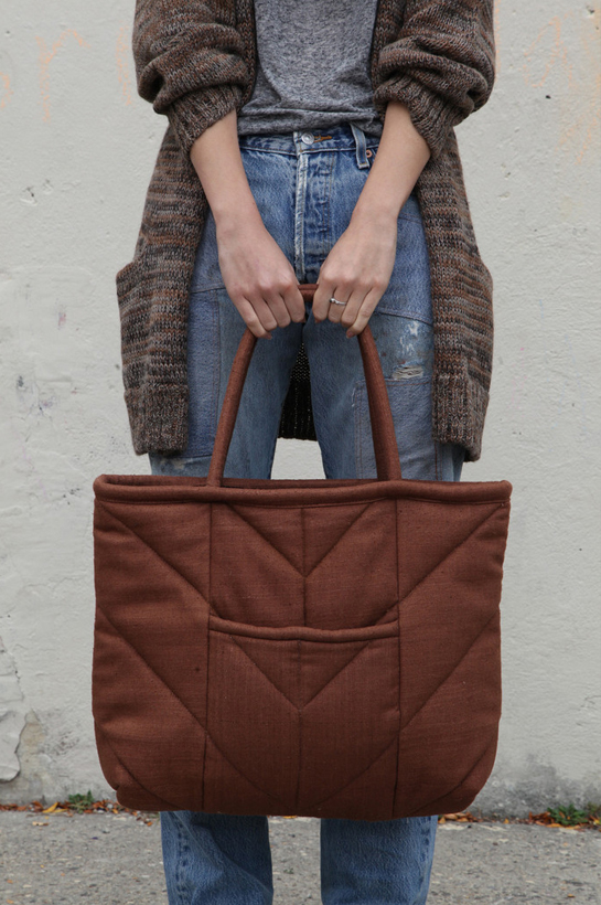 electric feathers chevron tote bag in taupe