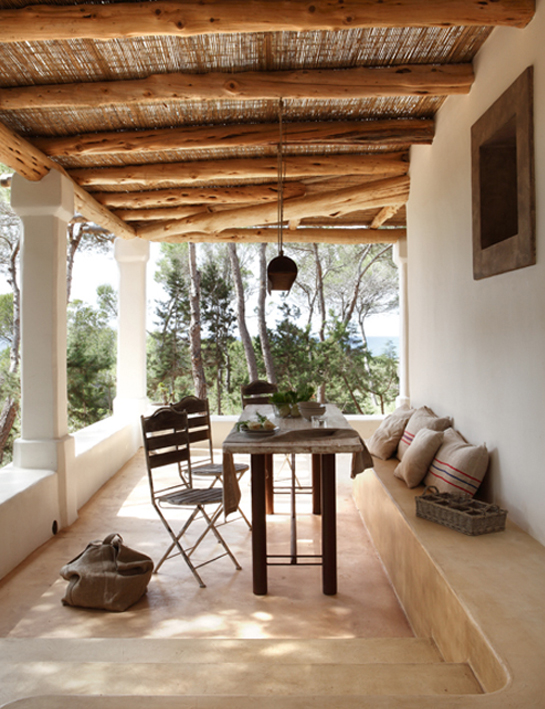 Formentera house by Enrique Menossi